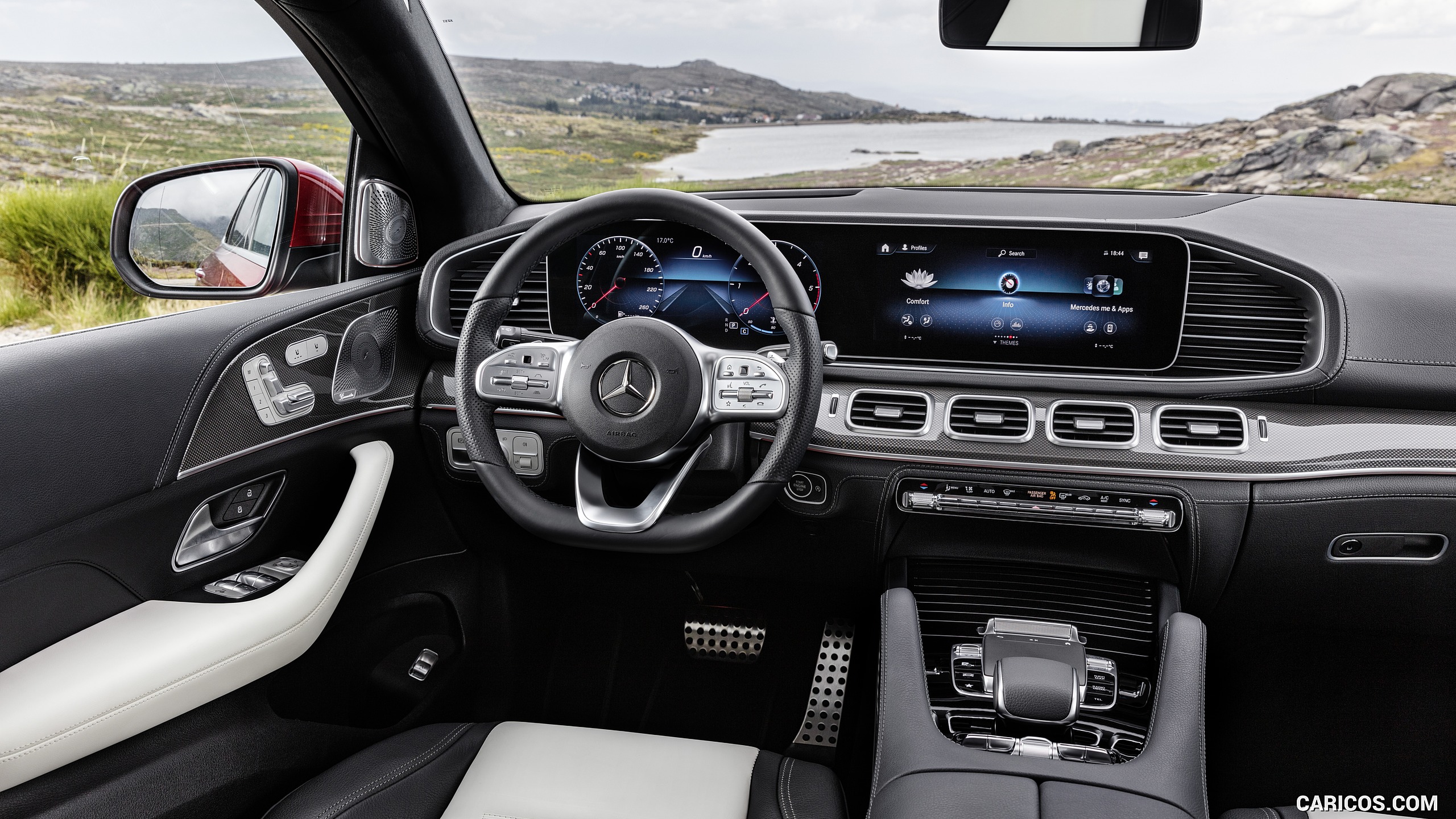 2021 Mercedes-Benz GLE Coupe - Interior, Cockpit, #19 of 62