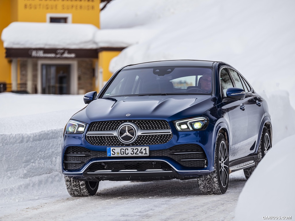 2021 Mercedes-Benz GLE Coupe 400 d 4MATIC Coupe (Color: Brilliant Blue Metallic) - Front