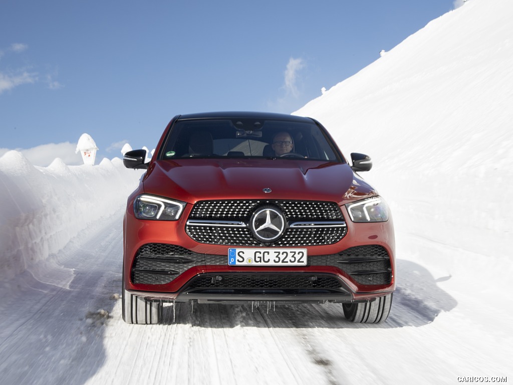 2021 Mercedes-Benz GLE Coupe 400 d 4MATIC Coupe (Color: Designo Hyacinth Red Metallic) - Front