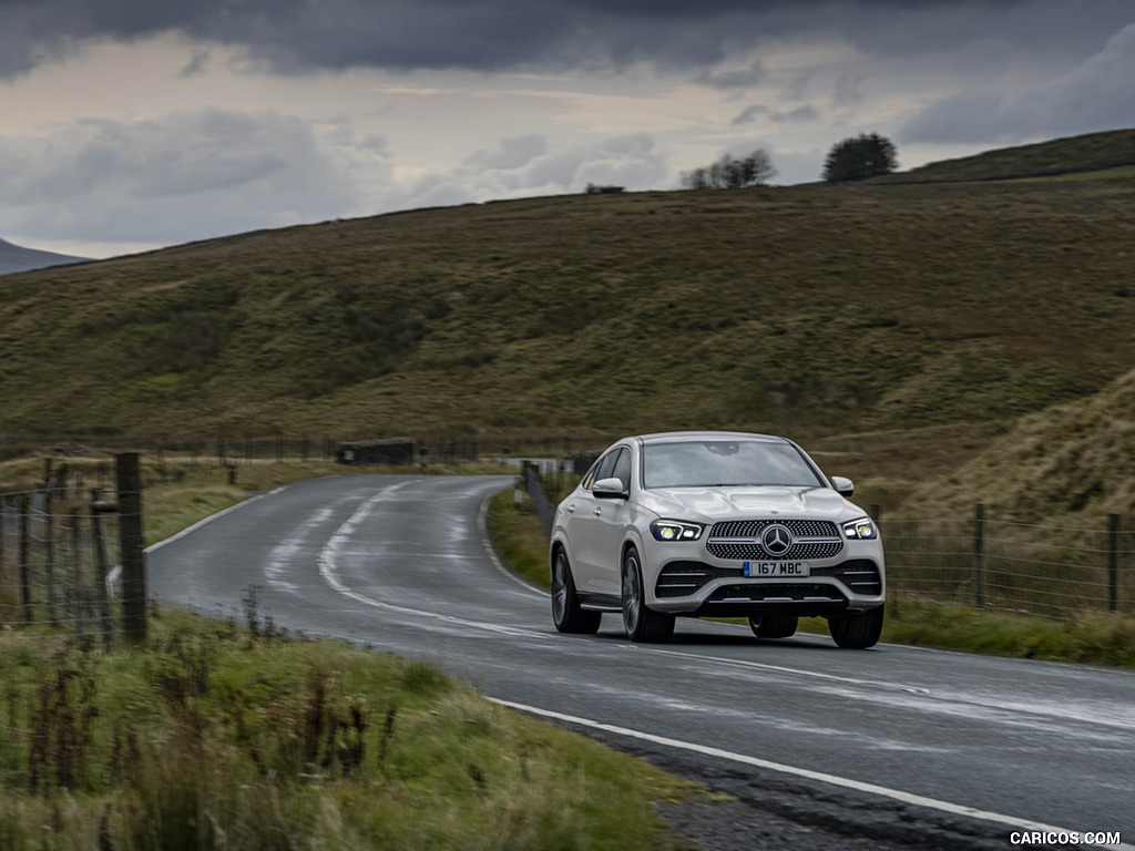 2021 Mercedes-Benz GLE Coupé 400d (UK-Spec) - Front