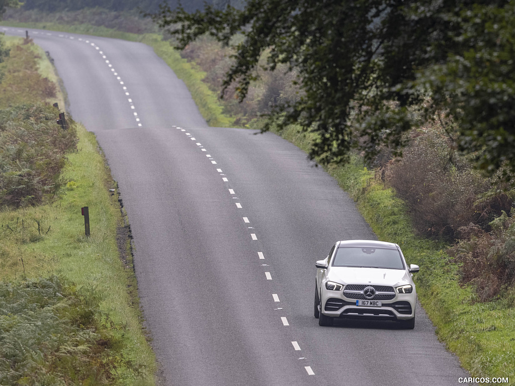 2021 Mercedes-Benz GLE Coupé 400d (UK-Spec) - Front