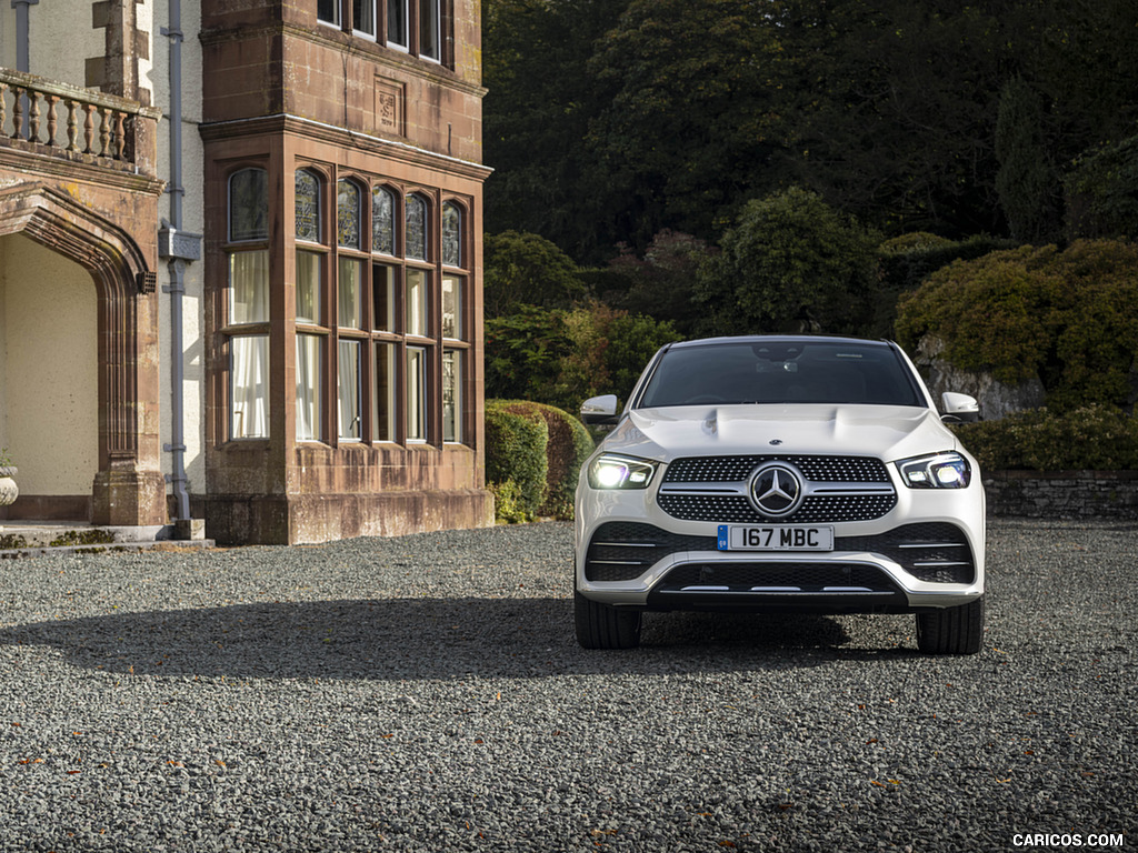 2021 Mercedes-Benz GLE Coupé 400d (UK-Spec) - Front