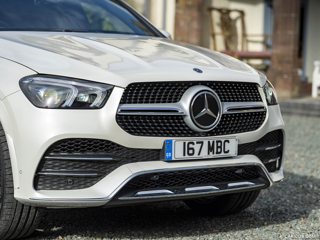 2021 Mercedes-Benz GLE Coupé 400d (UK-Spec) - Grille