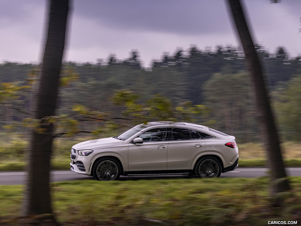 2021 Mercedes-Benz GLE Coupé 400d (UK-Spec) - Side