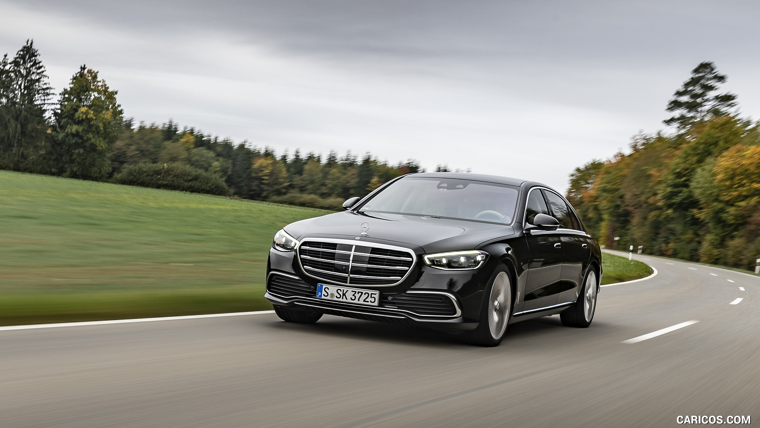 2021 Mercedes-Benz S 500 4MATIC AMG Line (Color: Onyx Black) - Front ...