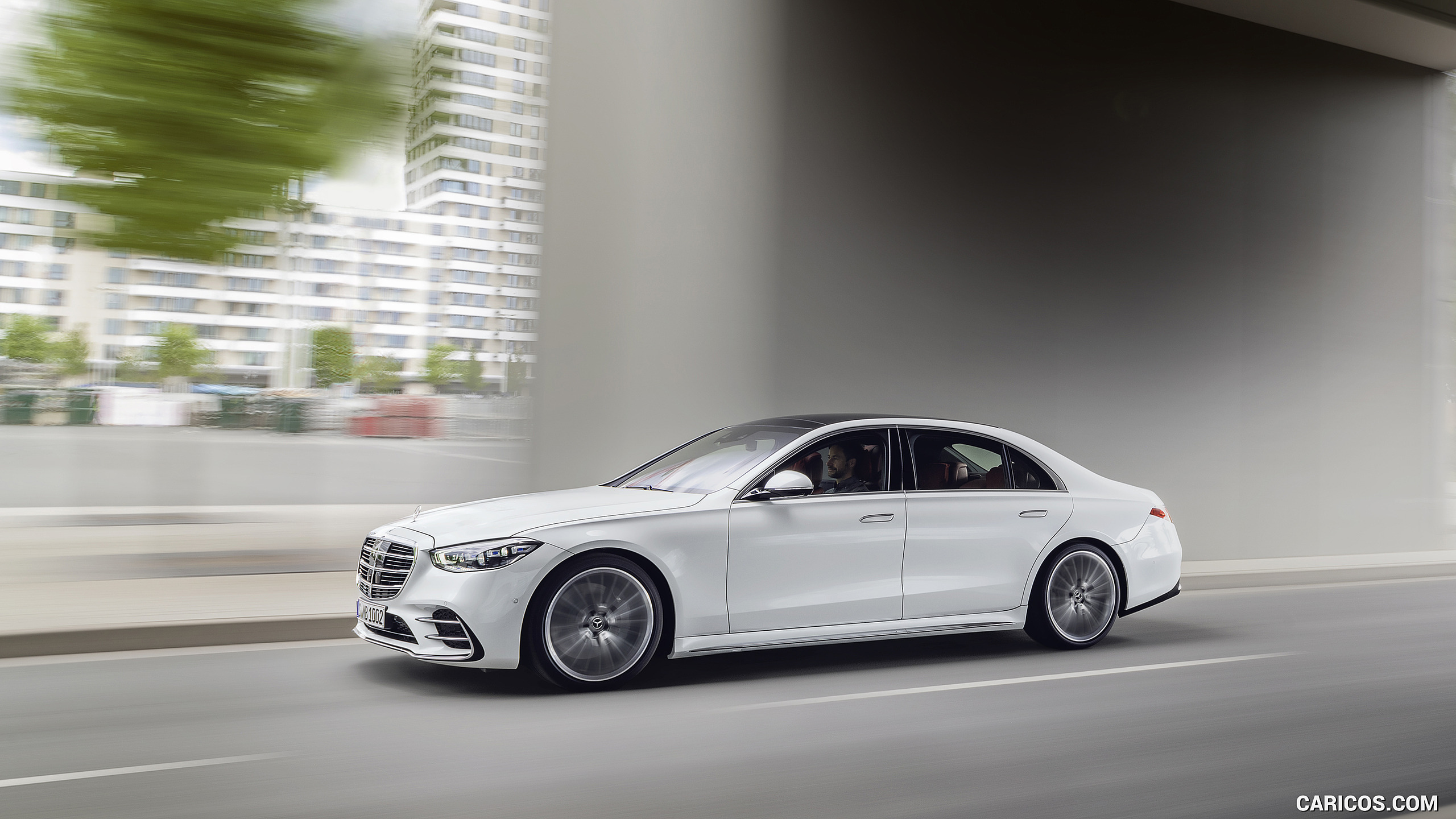 2021 Mercedes-Benz S-Class (Color: Diamond White) - Side, #18 of 316