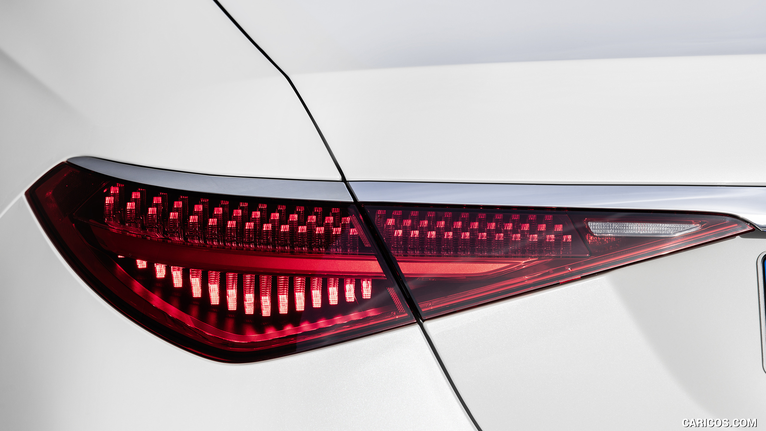 2021 Mercedes-Benz S-Class (Color: Diamond White) - Tail Light, #38 of 316