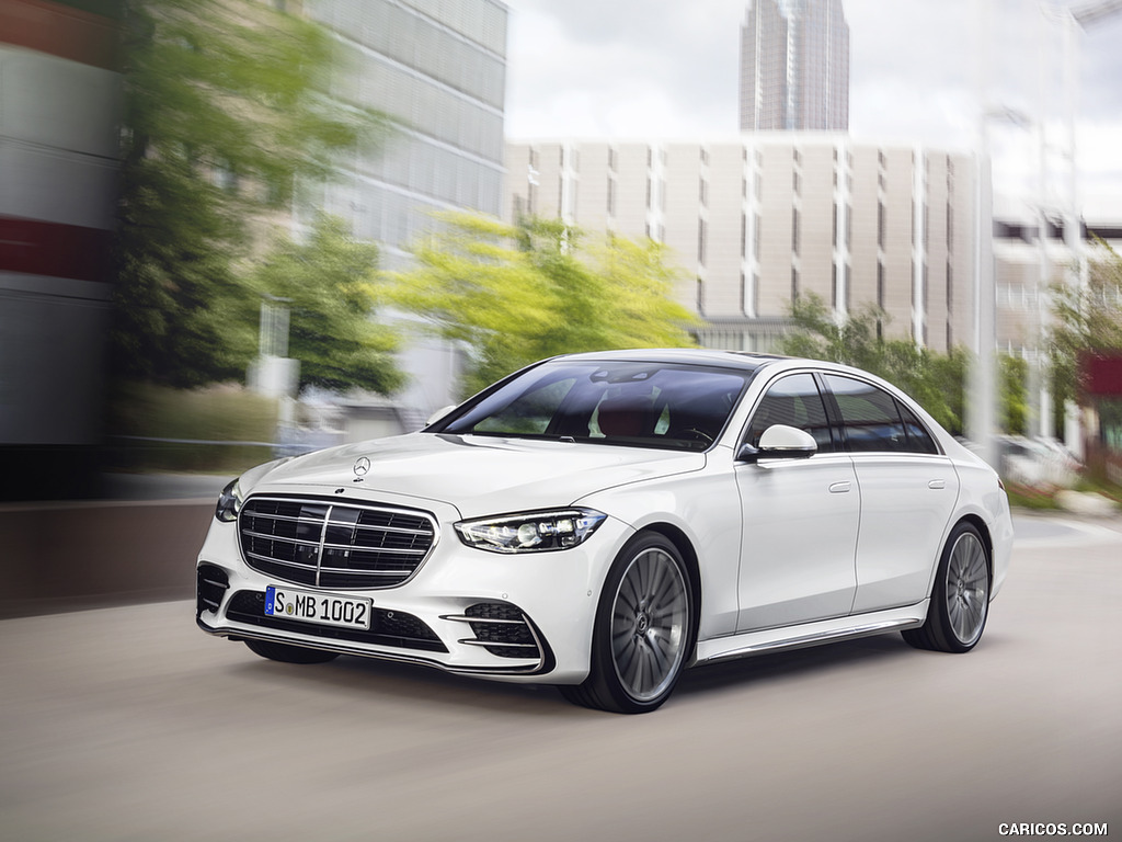 2021 Mercedes-Benz S-Class (Color: Diamond White) - Front Three-Quarter