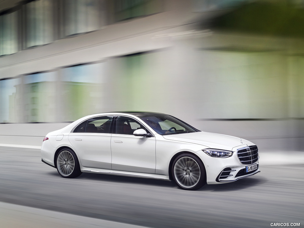 2021 Mercedes-Benz S-Class (Color: Diamond White) - Front Three-Quarter