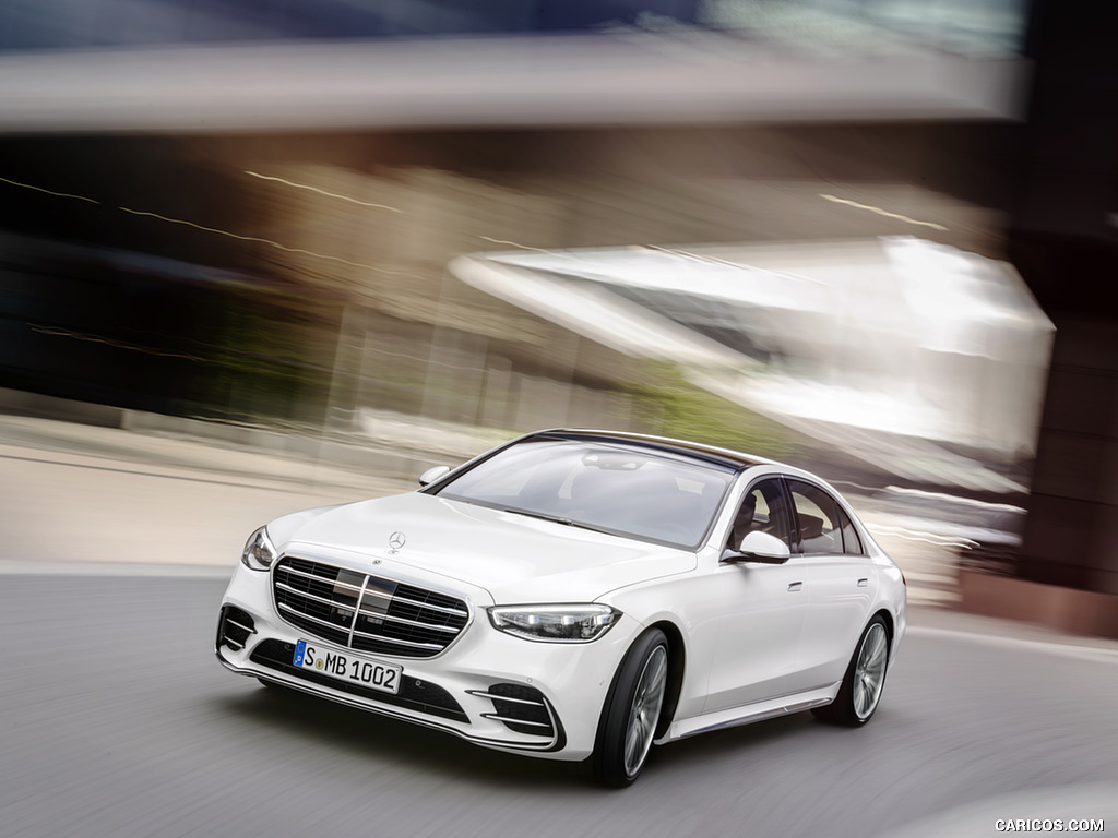 2021 Mercedes-Benz S-Class (Color: Diamond White) - Front Three-Quarter