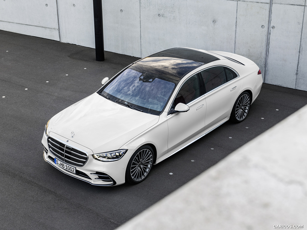 2021 Mercedes-Benz S-Class (Color: Diamond White) - Front Three-Quarter