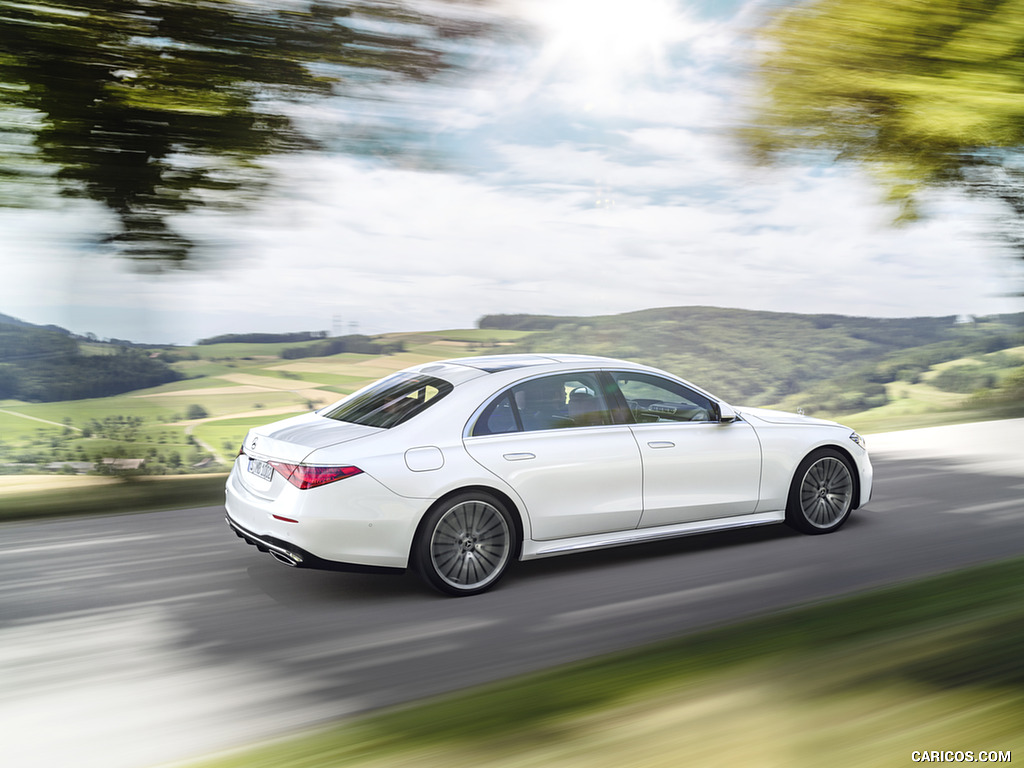 2021 Mercedes-Benz S-Class (Color: Diamond White) - Rear Three-Quarter