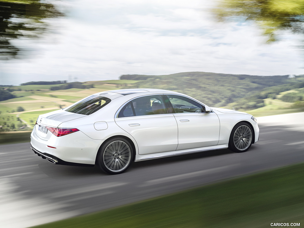 2021 Mercedes-Benz S-Class (Color: Diamond White) - Rear Three-Quarter