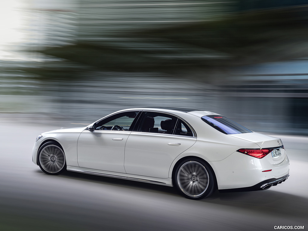 2021 Mercedes-Benz S-Class (Color: Diamond White) - Rear Three-Quarter