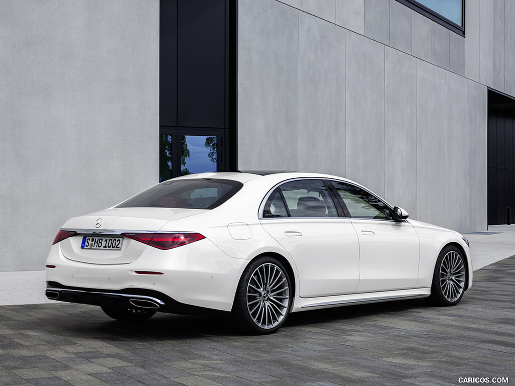 2021 Mercedes-Benz S-Class (Color: Diamond White) - Rear Three-Quarter