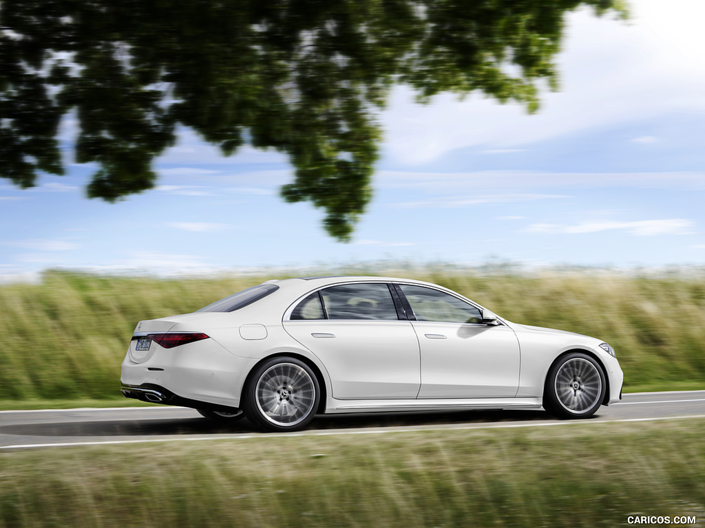 2021 Mercedes-Benz S-Class (Color: Diamond White) - Side