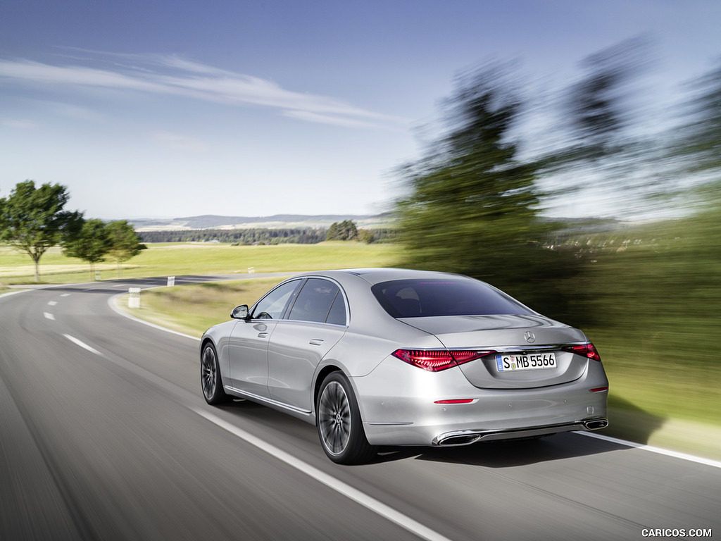 2021 Mercedes-Benz S-Class (Color: High-tech Silver) - Rear Three-Quarter