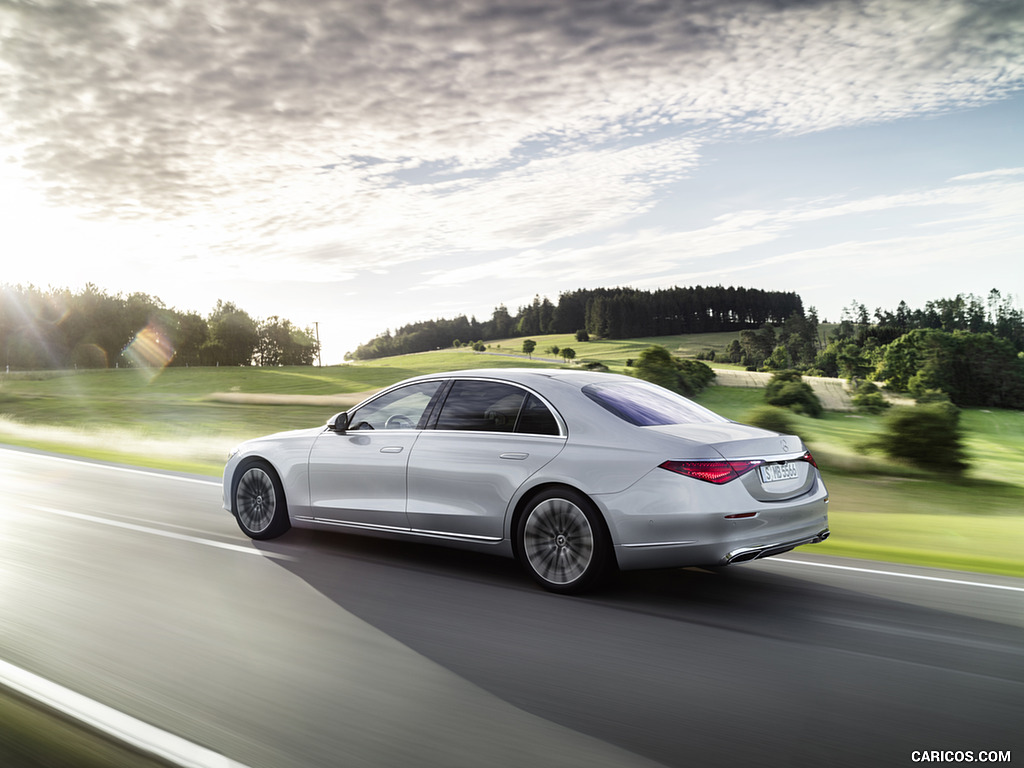 2021 Mercedes-Benz S-Class (Color: High-tech Silver) - Rear Three-Quarter