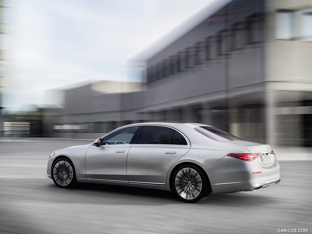 2021 Mercedes-Benz S-Class (Color: High-tech Silver) - Rear Three-Quarter