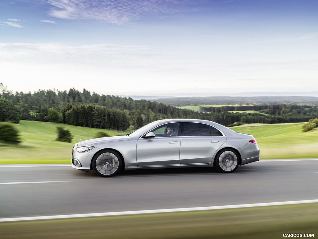 2021 Mercedes-Benz S-Class (Color: High-tech Silver) - Side