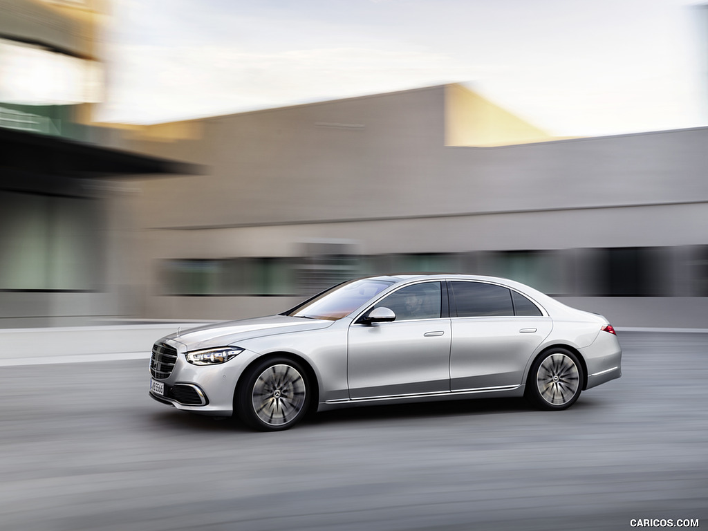 2021 Mercedes-Benz S-Class (Color: High-tech Silver) - Side