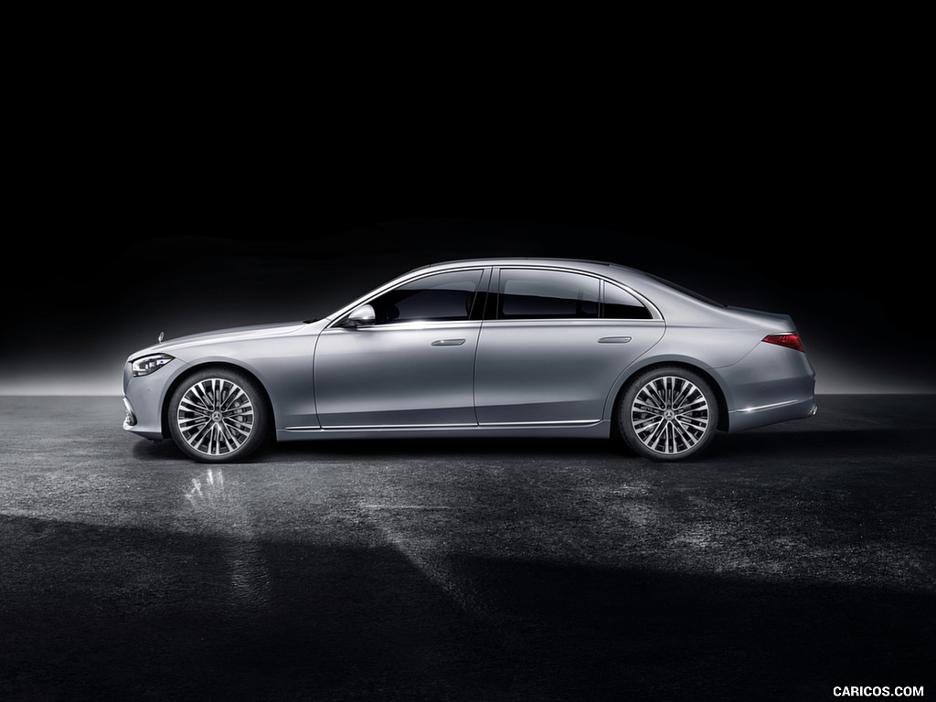 2021 Mercedes-Benz S-Class (Color: High-tech Silver) - Side