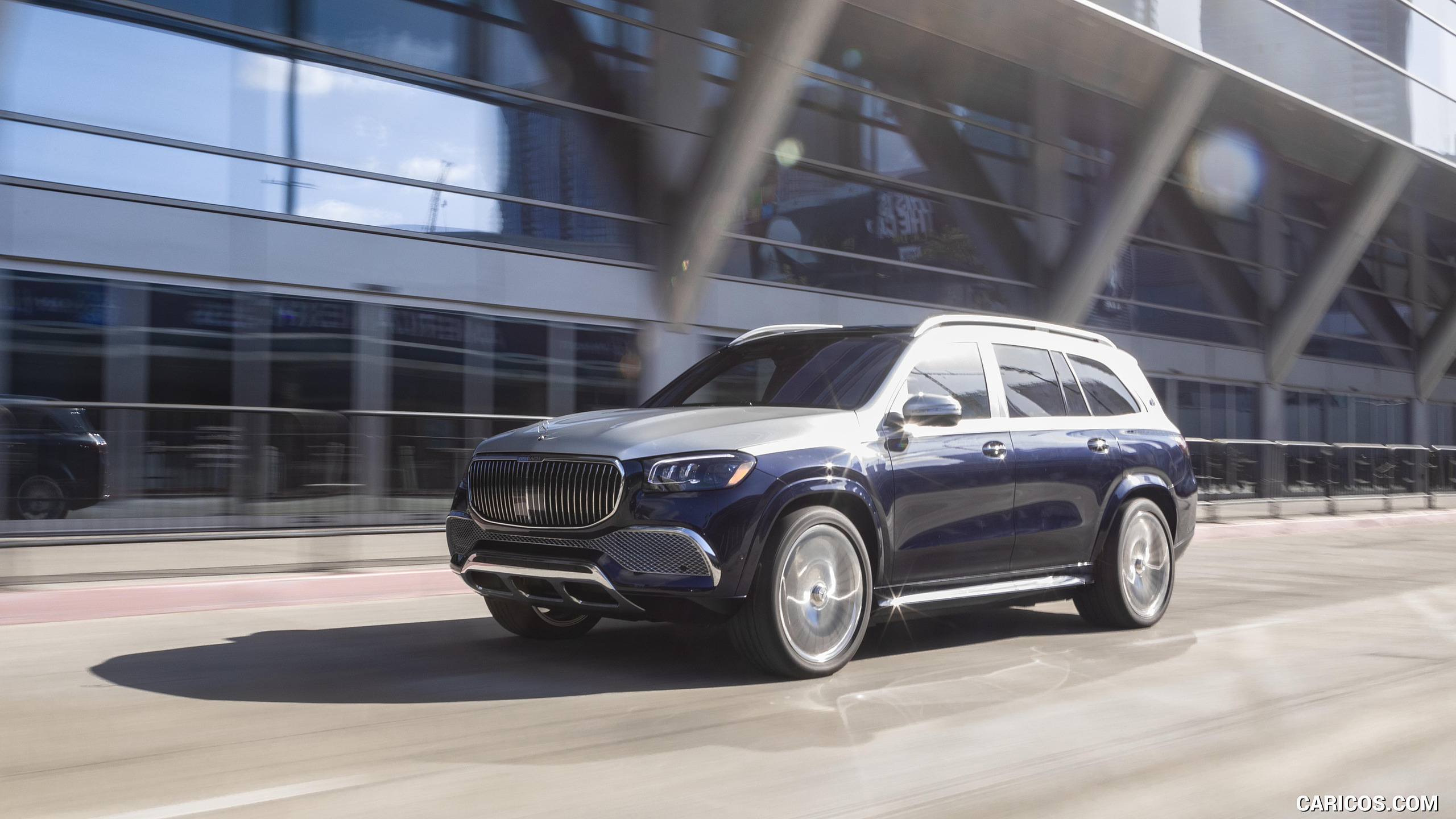 2021 Mercedes-Maybach GLS 600 (US-Spec) - Front Three-Quarter | Caricos