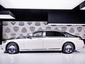 2021 Mercedes-Maybach S-Class (Color: Designo Diamond White Bright / Obsidian Black) - Side