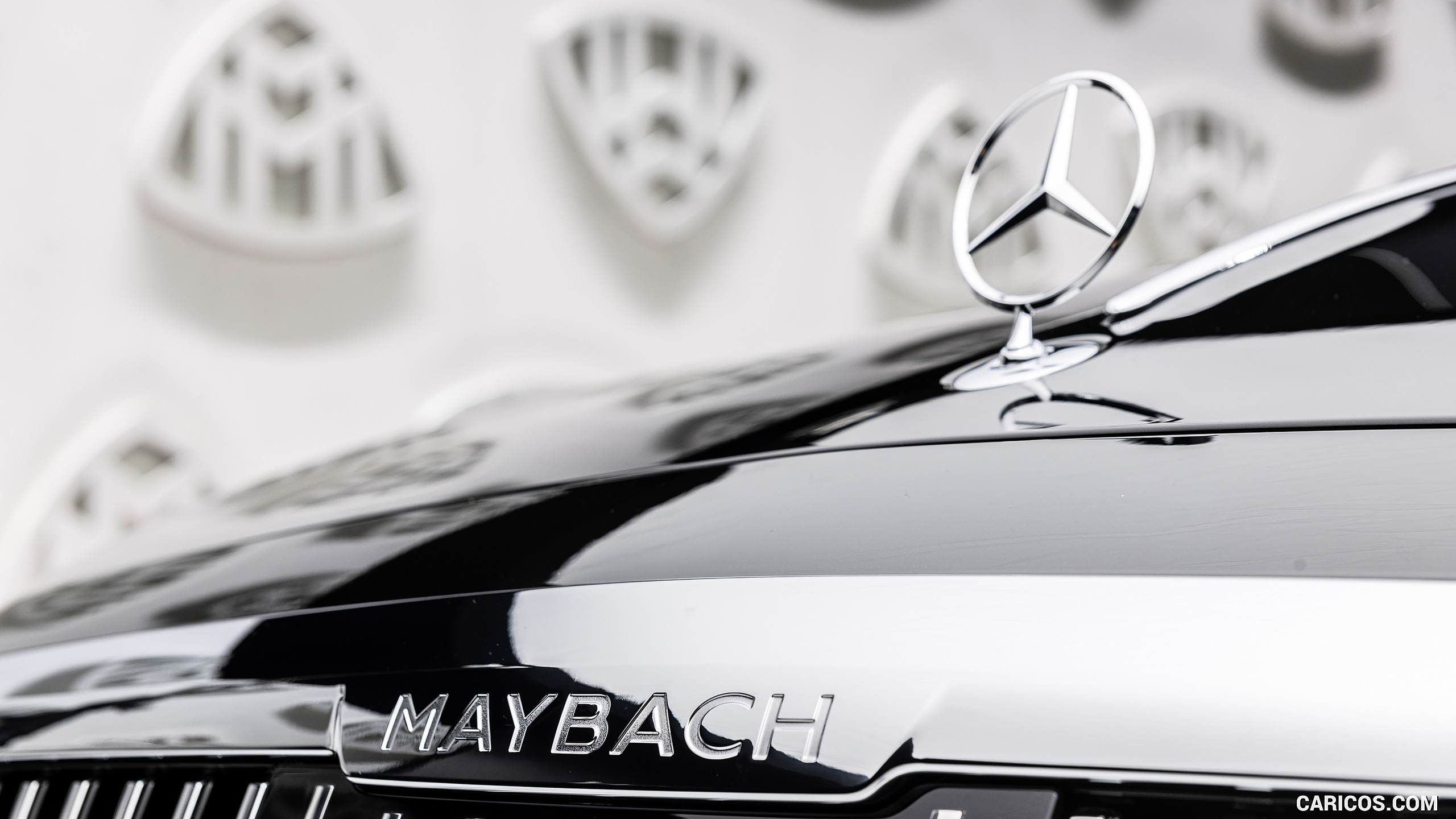 2021 Mercedes-Maybach S-Class (Color: Designo Diamond White Bright / Obsidian Black) - Badge, #92 of 157