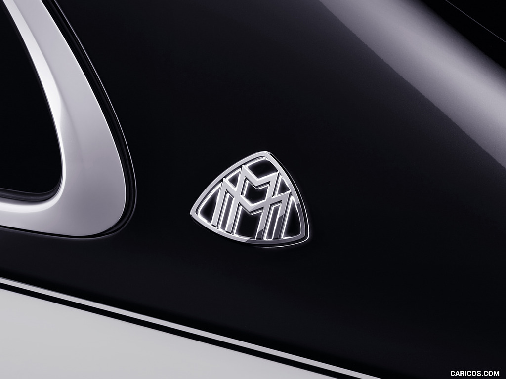 2021 Mercedes-Maybach S-Class (Color: Designo Diamond White Bright / Obsidian Black) - Badge