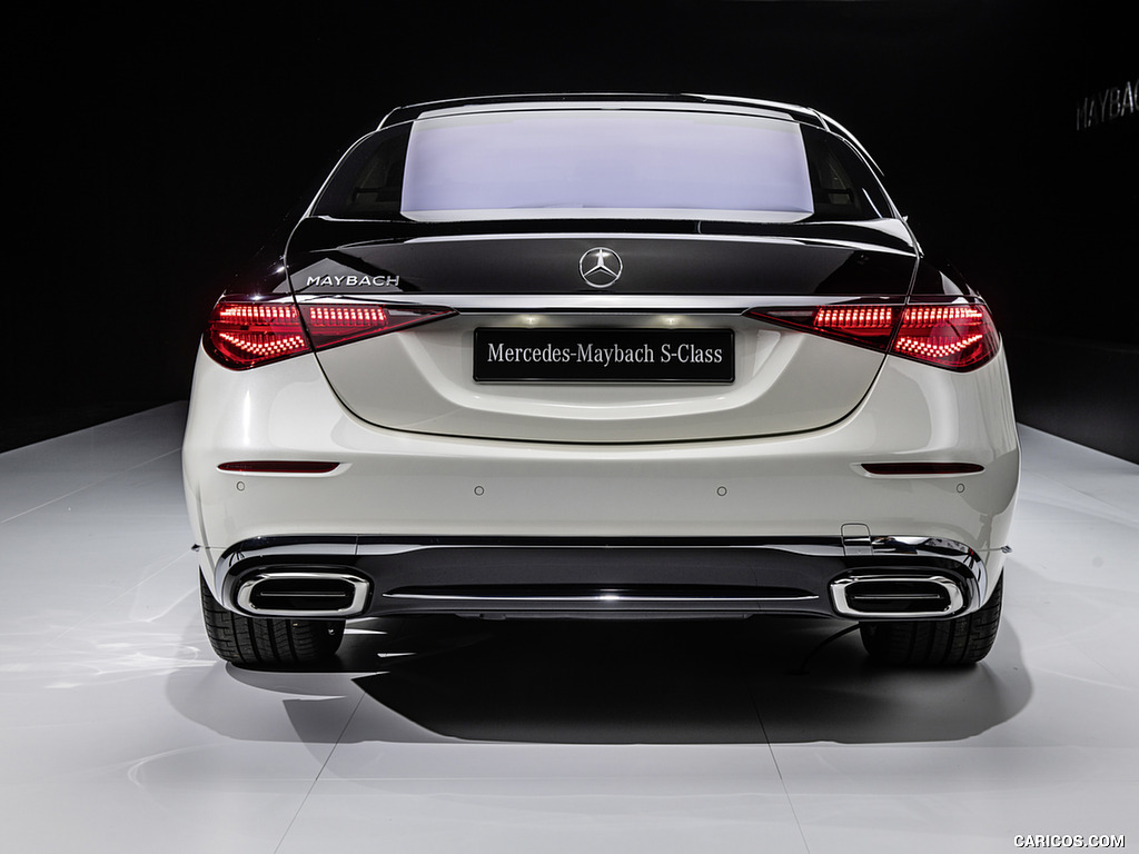 2021 Mercedes-Maybach S-Class (Color: Designo Diamond White Bright / Obsidian Black) - Rear