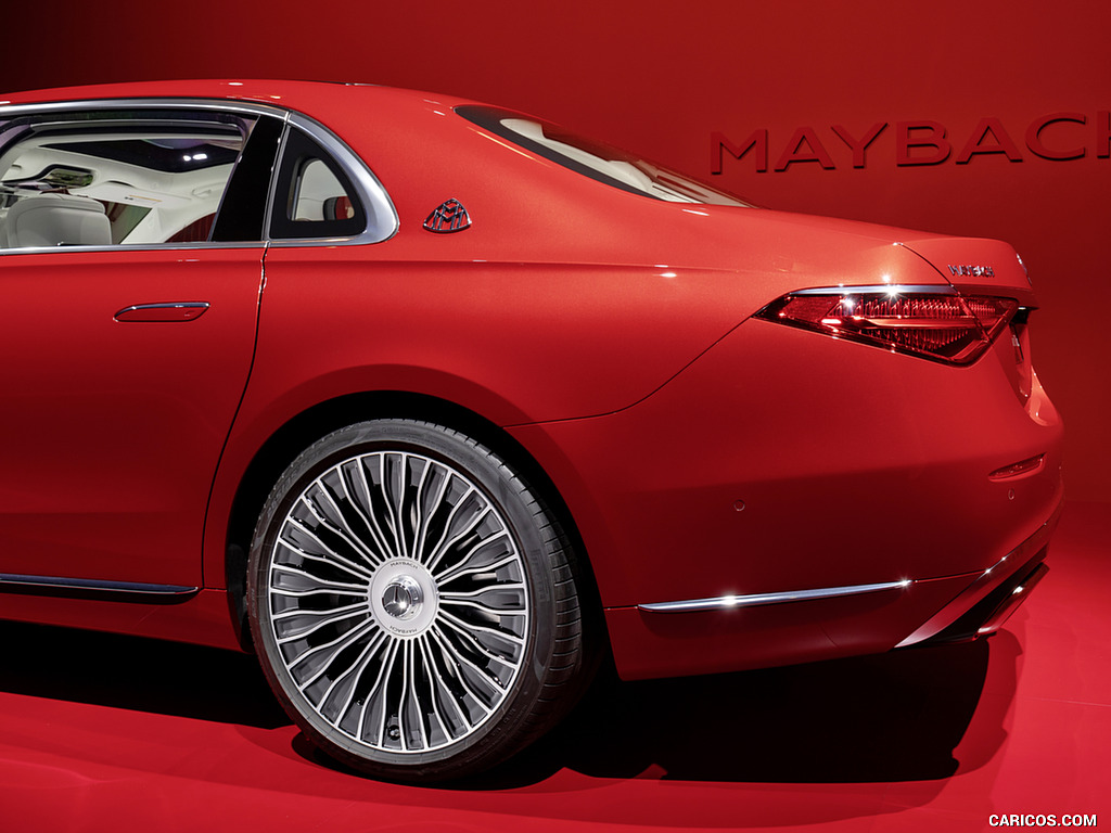 2021 Mercedes-Maybach S-Class (Color: Designo Patagonian Rot Bright) - Detail