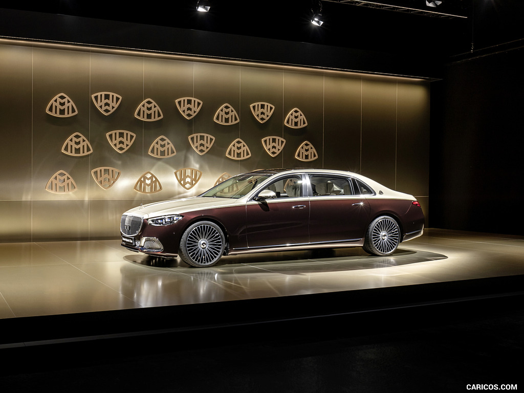 2021 Mercedes-Maybach S-Class (Color: Designo Rubellite Red / Kalahari Gold) - Front Three-Quarter