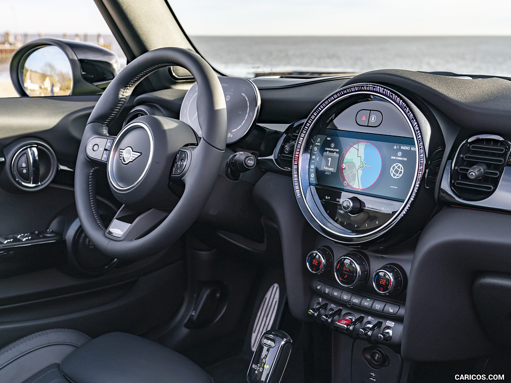 2022 MINI Convertible - Central Console