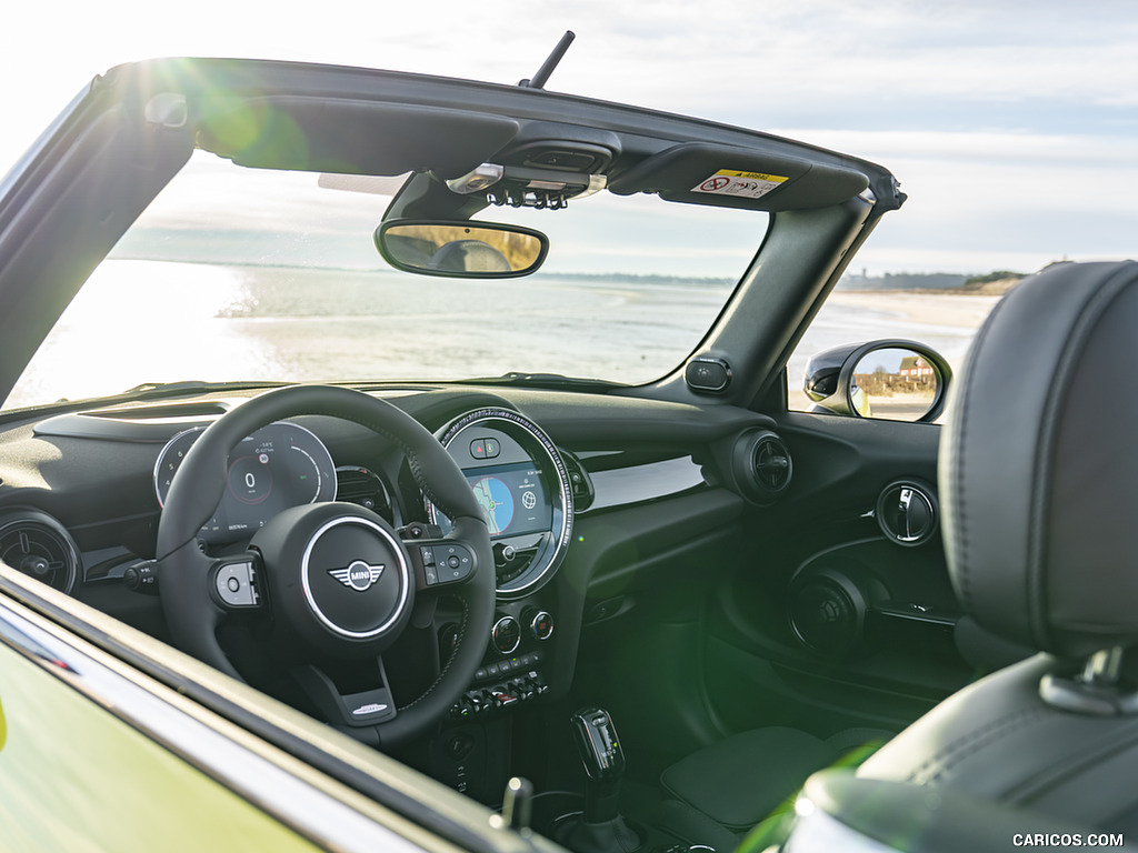 2022 MINI Convertible - Interior