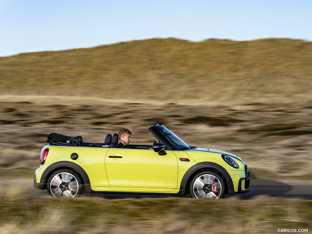 2022 MINI Convertible - Side