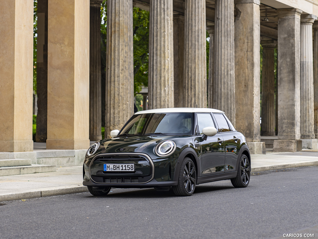 2022 MINI Cooper 5-Door Resolute Edition - Front Three-Quarter