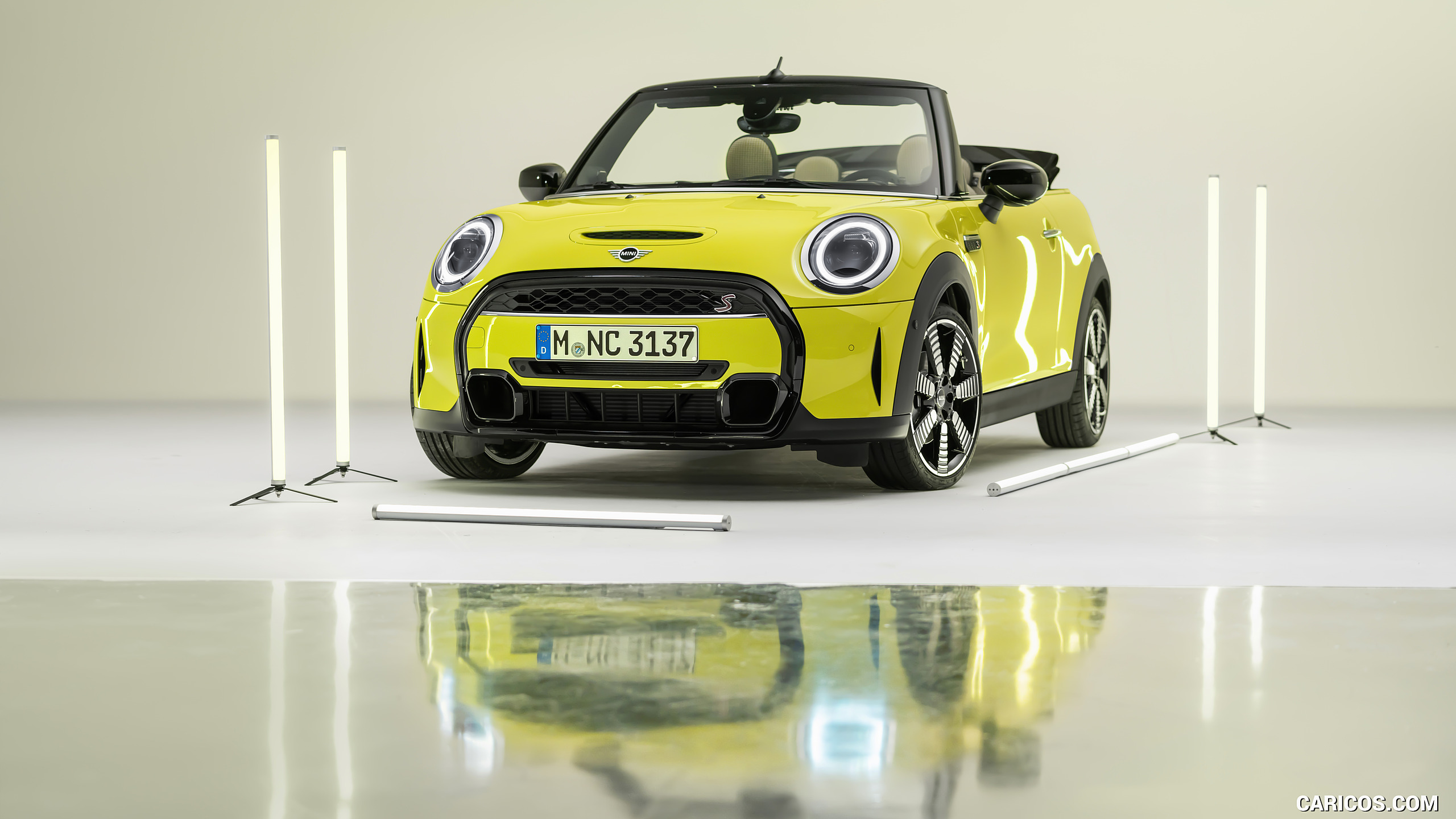 2022 MINI Cooper S Convertible - Front, #2 of 132