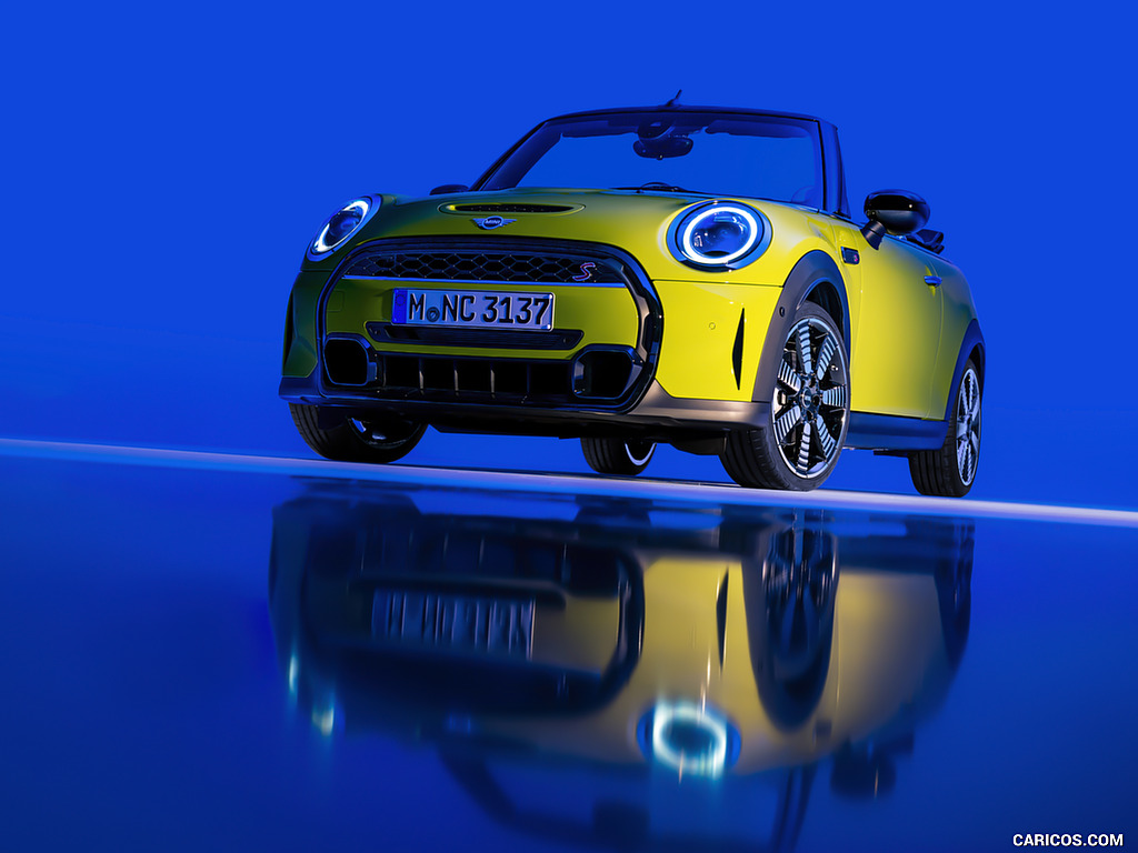 2022 MINI Cooper S Convertible - Front