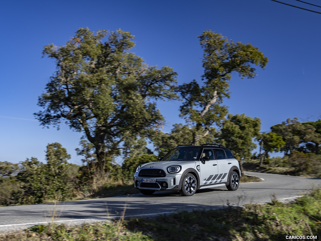 2022 MINI Cooper S Countryman ALL4 Untamed Edition - Front Three-Quarter