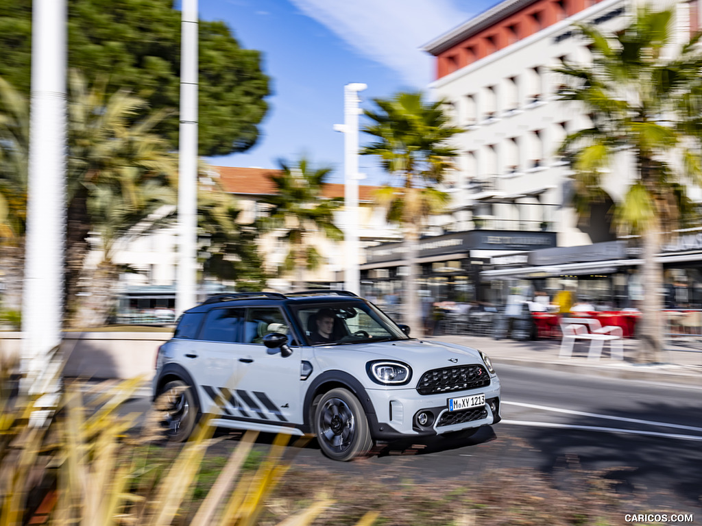 2022 MINI Cooper S Countryman ALL4 Untamed Edition - Front Three-Quarter