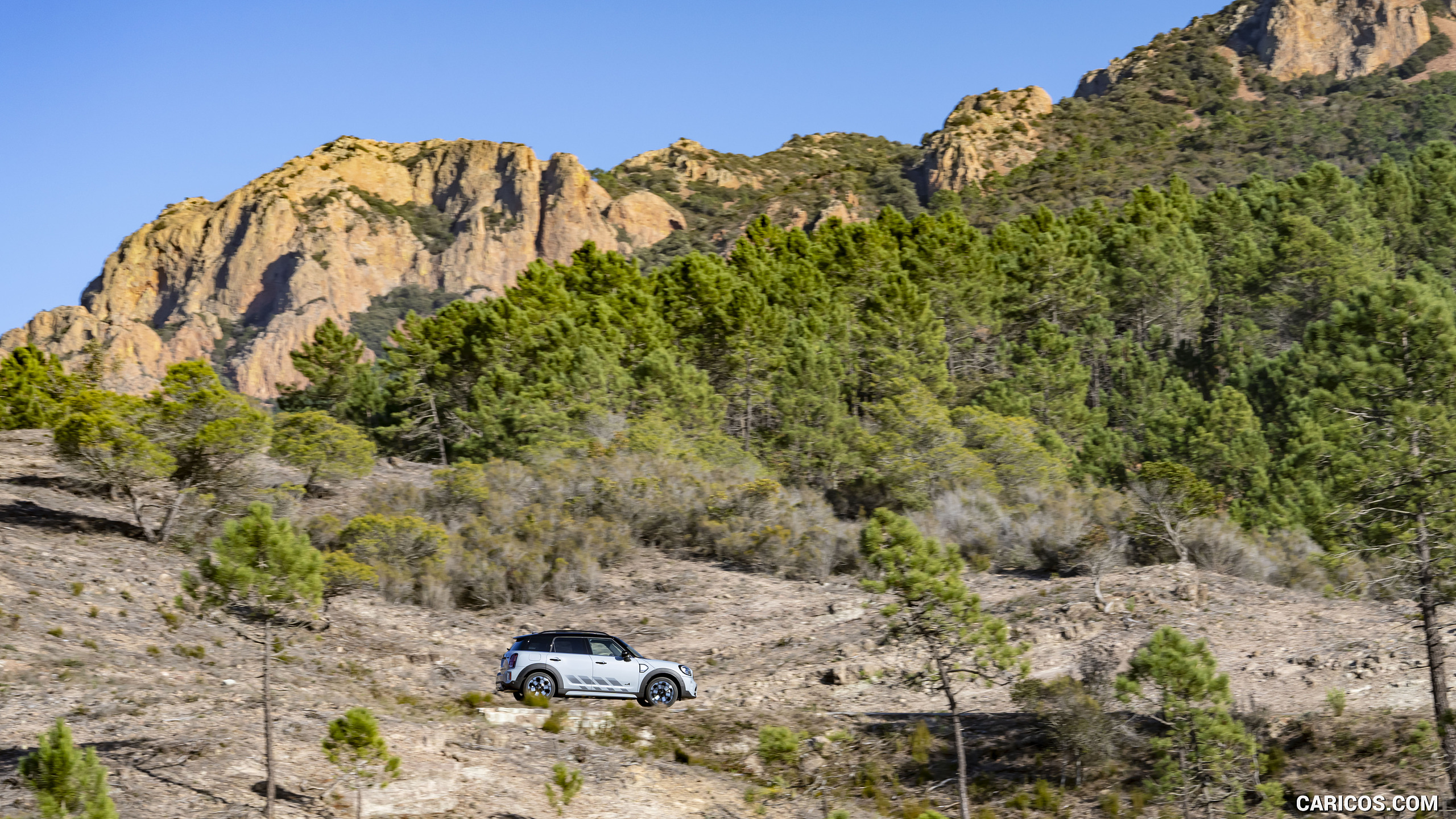 2022 MINI Cooper S Countryman ALL4 Untamed Edition - Side, #4 of 118