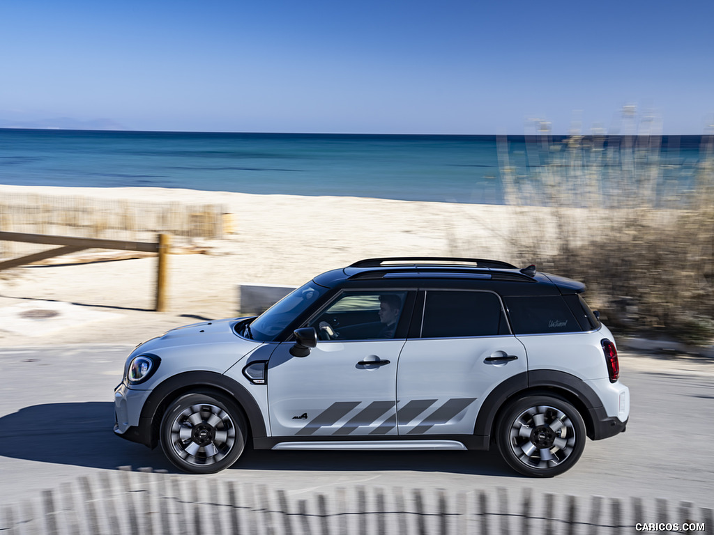 2022 MINI Cooper S Countryman ALL4 Untamed Edition - Side