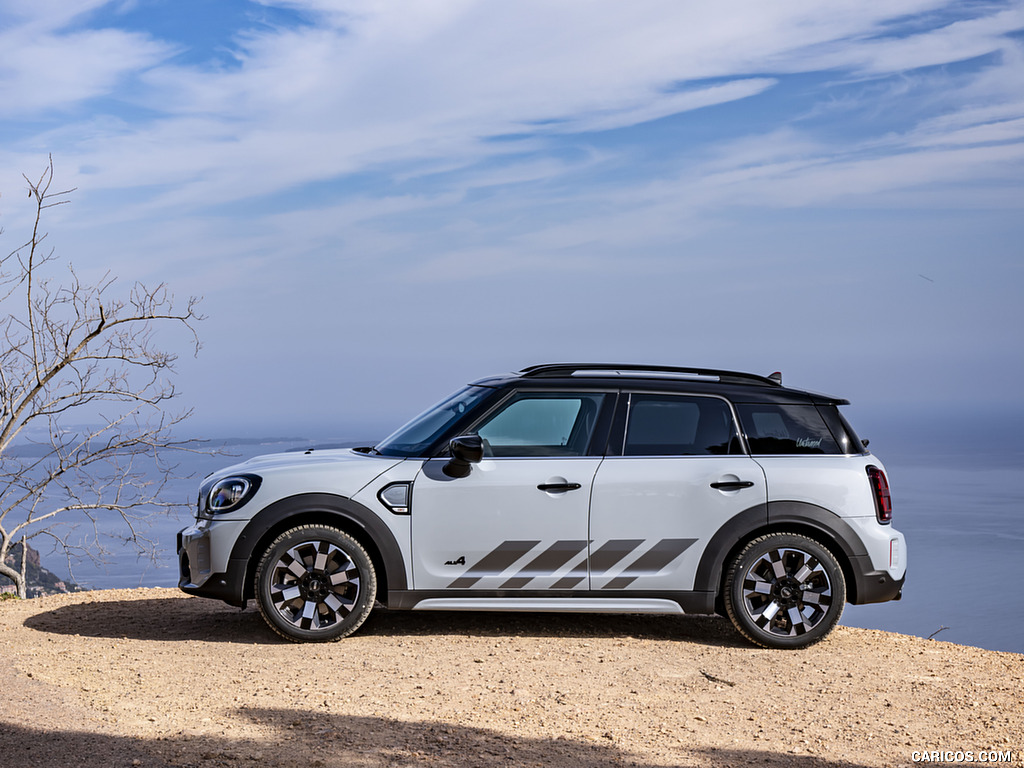 2022 MINI Cooper S Countryman ALL4 Untamed Edition - Side