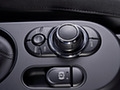 2022 MINI Cooper S Hardtop 4 Door - Central Console