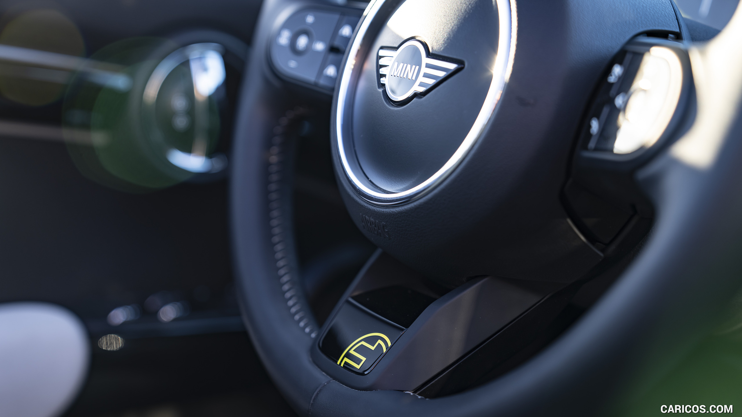 2022 MINI Cooper SE Convertible Concept - Interior, Steering Wheel, #231 of 243