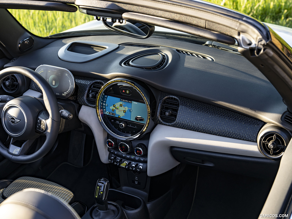 2022 MINI Cooper SE Convertible Concept - Interior, Detail