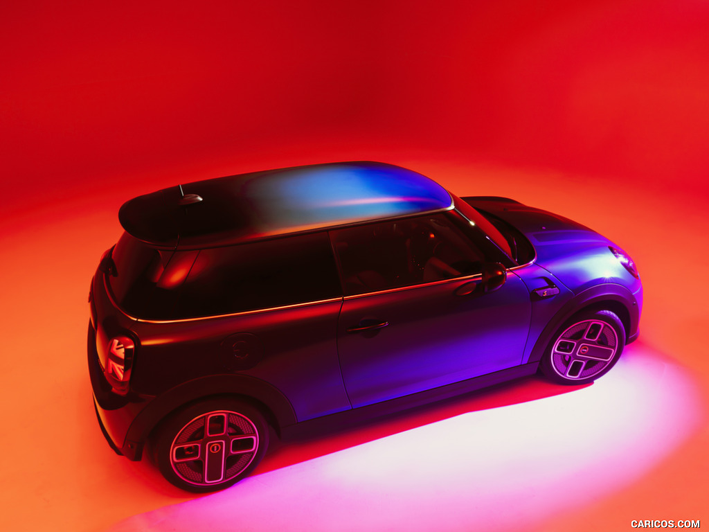 2022 MINI Cooper SE Hardtop 2 Door - Side