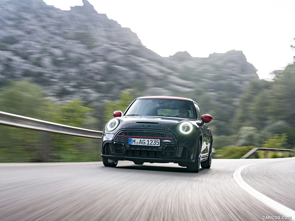 2022 MINI John Cooper Works - Front