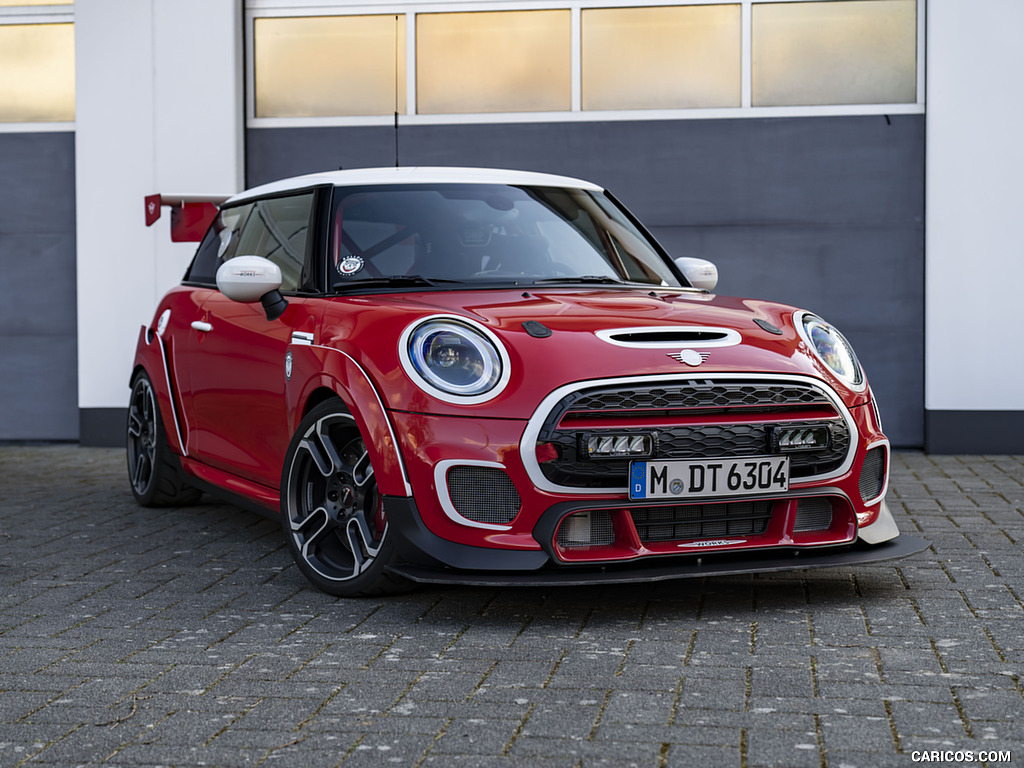 2022 MINI John Cooper Works 24h Nürburgring - Front Three-Quarter